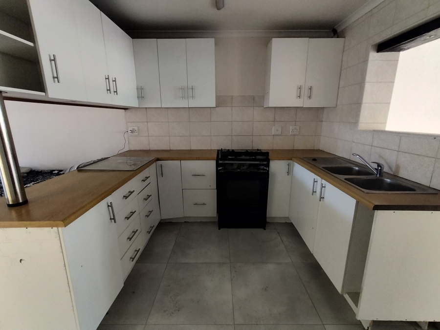 3 Bedroom Property for Sale in Drostdy Park Western Cape